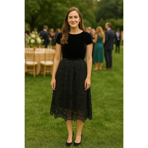 Garnet Hill Scalloped Lace Midi Skirt Womens Size 6 Pleated Black Whimsigoth - Picture 1 of 12